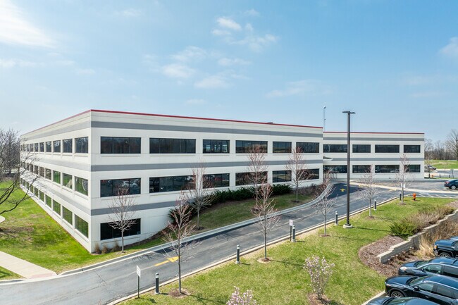 Plus de détails pour 387 Shuman Blvd, Naperville, IL - Bureau à louer