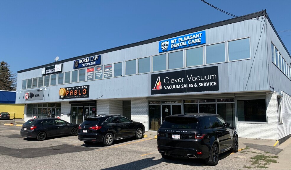 602 16th Ave NW, Calgary, AB à vendre - Photo du bâtiment - Image 1 de 1