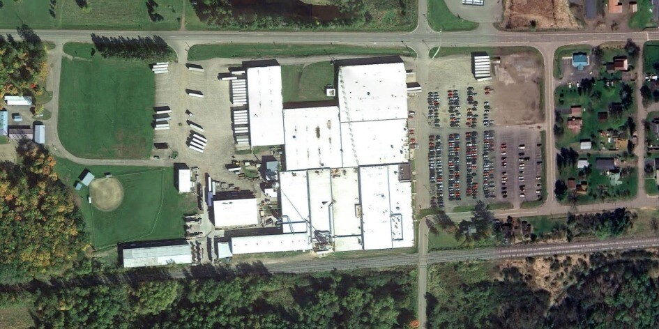 811 Factory St, Hawkins, WI à vendre - Photo du bâtiment - Image 2 de 16