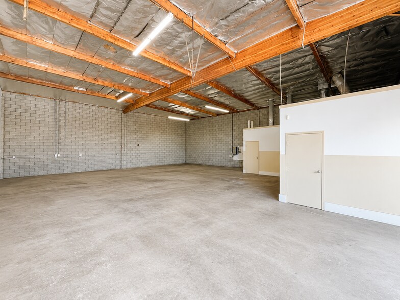 12555 Branford St, Pacoima, CA à louer - Photo intérieure - Image 2 de 8