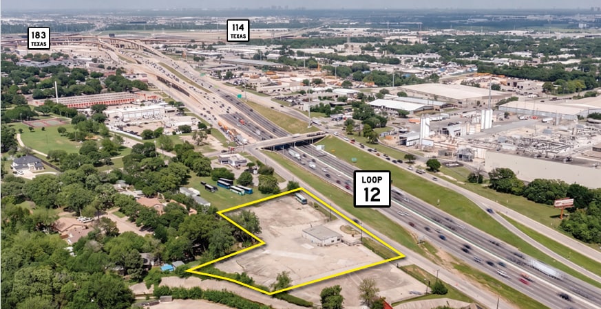 801 N Walton Walker Hwy, Irving, TX for lease - Building Photo - Image 1 of 26