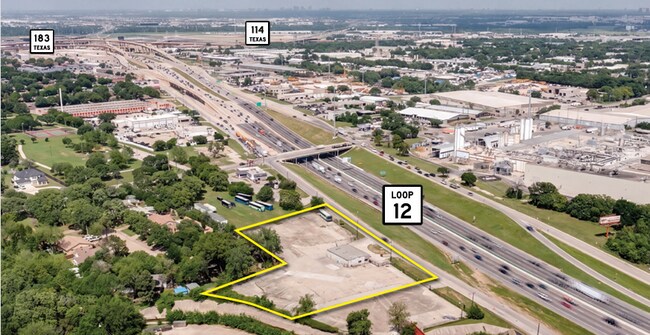 Plus de détails pour 801 N Walton Walker Hwy, Irving, TX - Industriel à louer