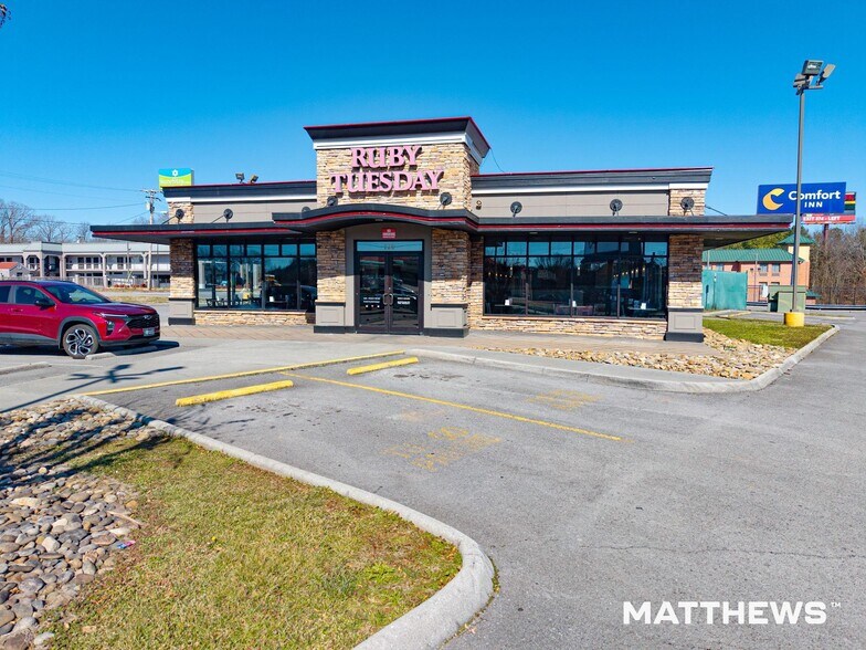 120 Interchange Park Dr, Lenoir City, TN à vendre - Photo du bâtiment - Image 1 de 4