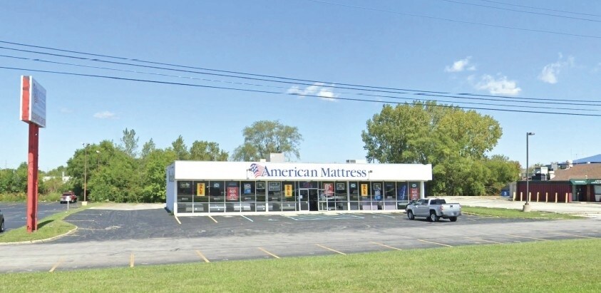 254 W 81st St, Merrillville, IN à louer - Photo du bâtiment - Image 1 de 4