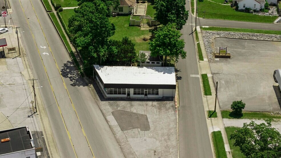 507 N Main St, Franklin, KY à vendre - Photo du bâtiment - Image 2 de 10