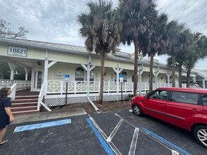 10621 Airport Pulling Rd, Naples, FL à louer Photo intérieure- Image 2 de 8