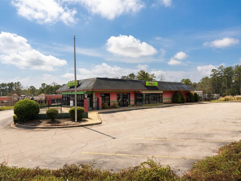 9009 Two Notch Rd, Columbia, SC à vendre - Photo du bâtiment - Image 1 de 1