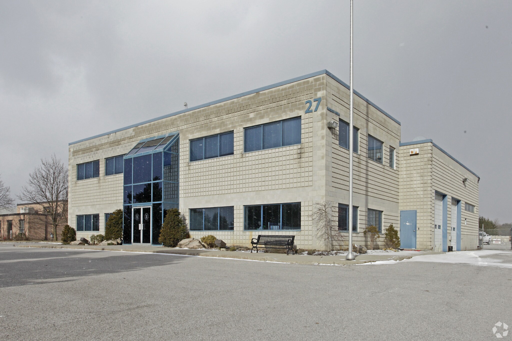 27 Cardico Dr, Whitchurch-Stouffville, ON à vendre Photo principale- Image 1 de 1