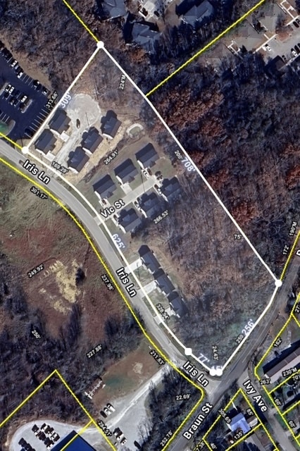 225 Iris Ln, Crossville, TN à vendre Photo principale- Image 1 de 8