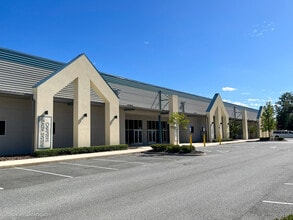 13900 Tech City Cir, Alachua, FL for lease Interior Photo- Image 2 of 9