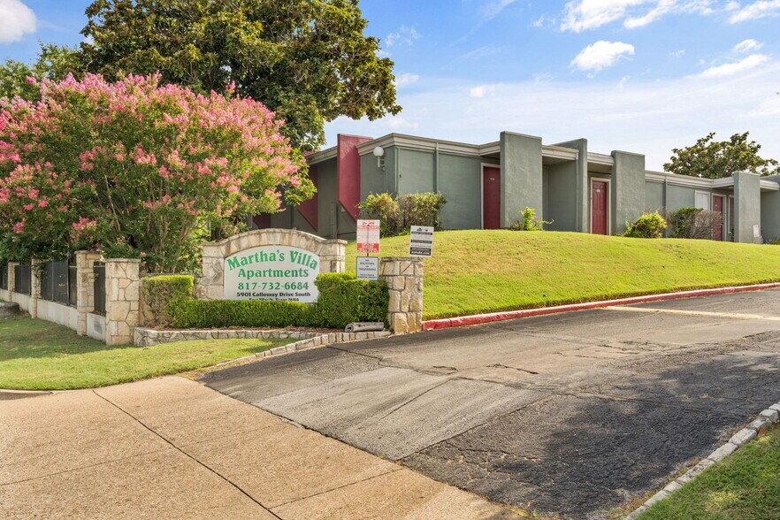 5901 S Calloway Dr, Fort Worth, TX à vendre - Photo du bâtiment - Image 2 de 13