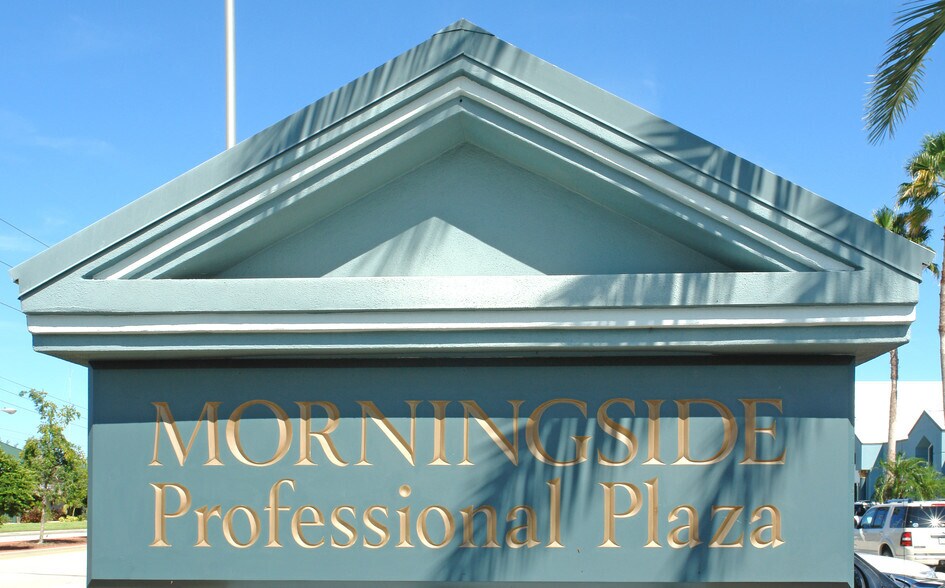 1800-1900 SE Port Saint Lucie Blvd, Port Saint Lucie, FL à louer - Photo du bâtiment - Image 3 de 25