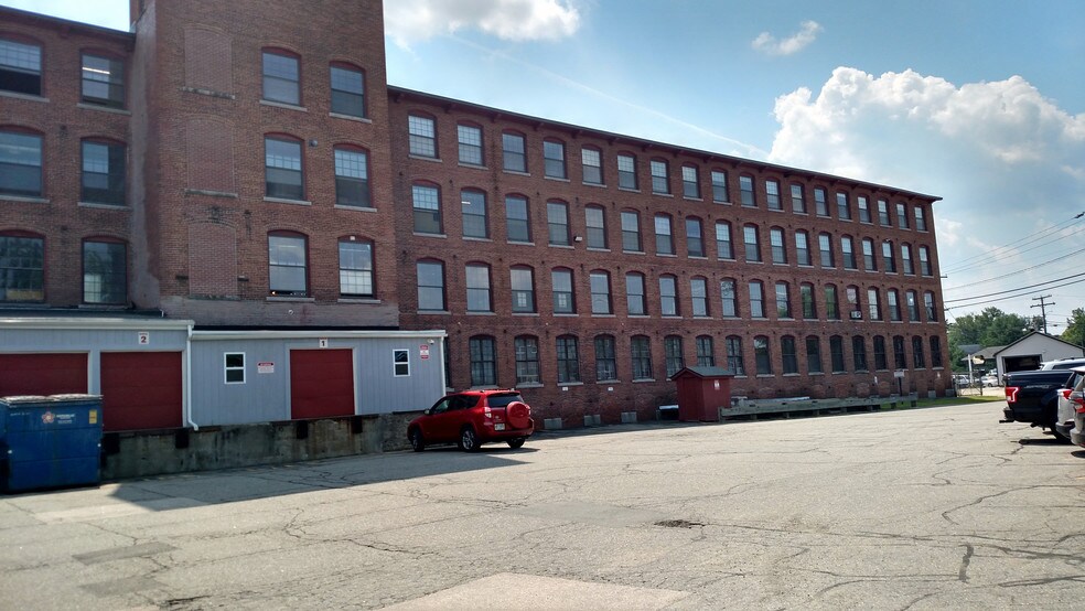 51-55 Lake St, Nashua, NH à louer - Photo du bâtiment - Image 3 de 20