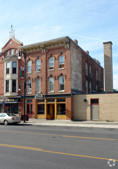 615-617 N Salina St, Syracuse, NY à vendre - Photo principale - Image 1 de 1