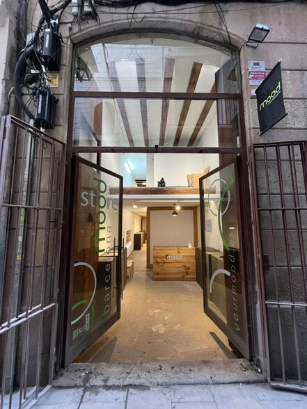 Carrer dels Flassaders, Barcelona, Barcelona for lease - Building Photo - Image 1 of 4