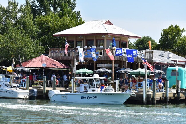 Plus de détails pour 6136 Tilghman Island Rd, Tilghman, MD - Commerce de détail à vendre