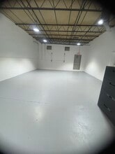 41-75 Heisser Ct, Farmingdale, NY for lease Interior Photo- Image 2 of 11