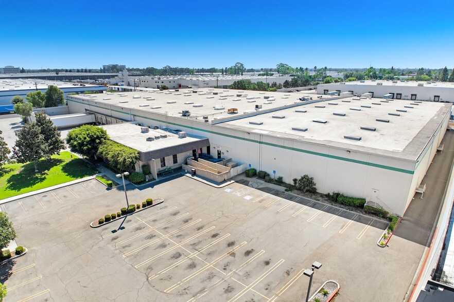 6485 Descanso Ave, Buena Park, CA for sale - Building Photo - Image 2 of 9