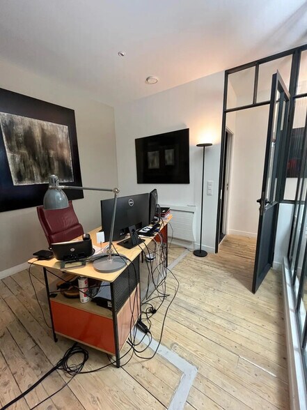 Bureau dans Paris à vendre - Photo du bâtiment - Image 3 de 7