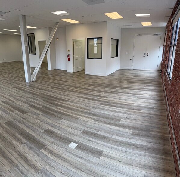 101-107 S B St, San Mateo, CA for lease - Interior Photo - Image 3 of 8