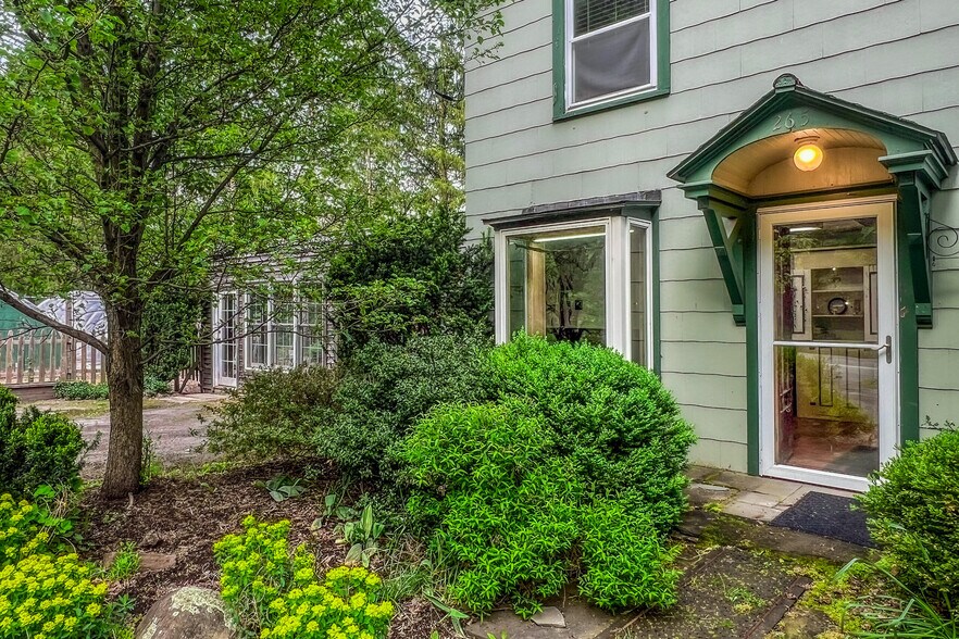 265 Main St, Delhi, NY à vendre - Photo du bâtiment - Image 2 de 42