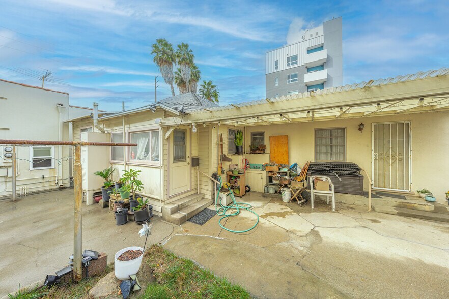1814-1820 Sawtelle Blvd, Los Angeles, CA à vendre - Photo du bâtiment - Image 3 de 28