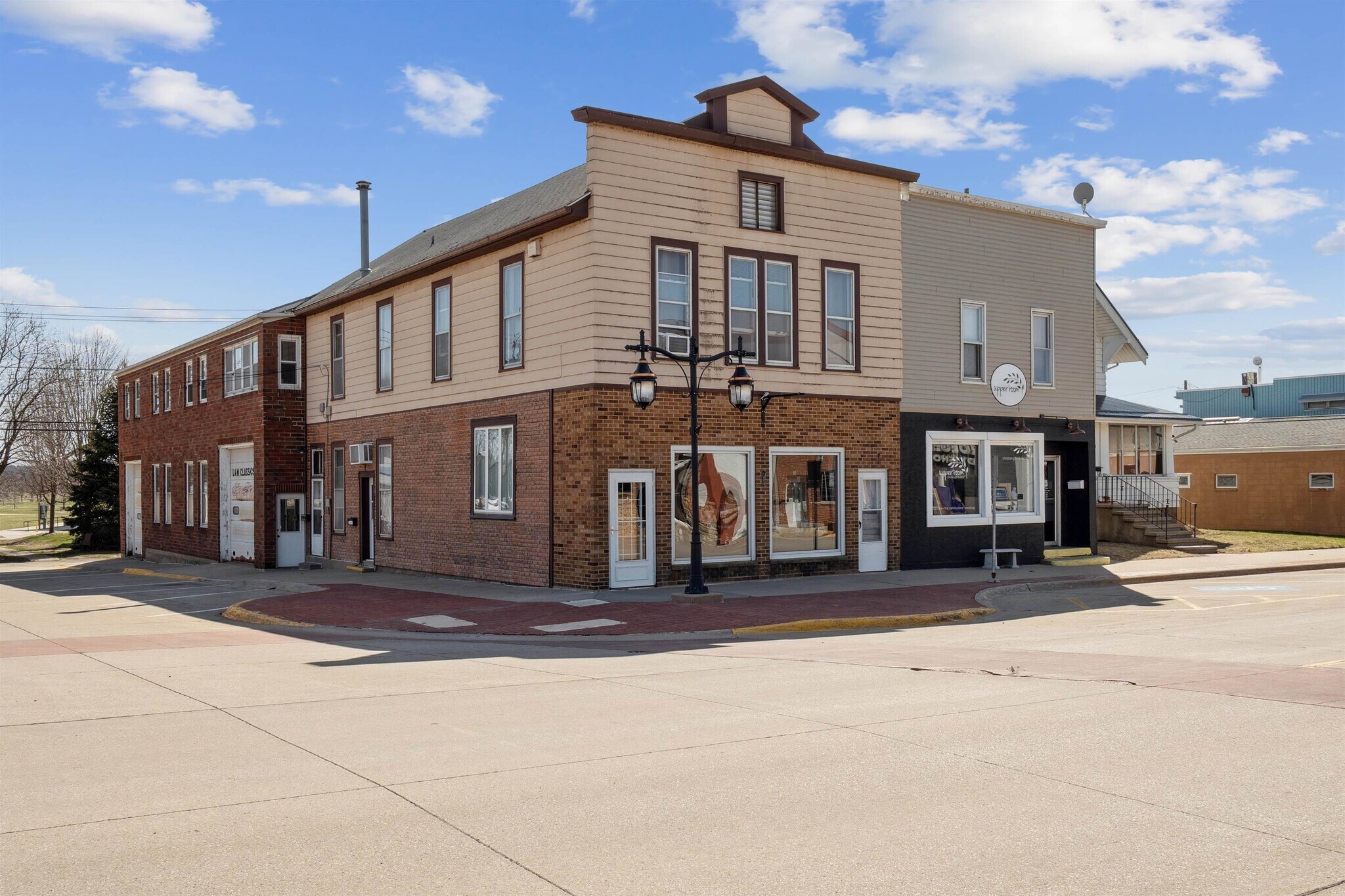 101 1st E ave, Dyersville, IA à vendre Photo principale- Image 1 de 11
