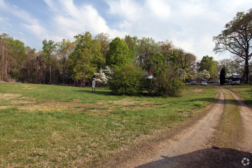 6634 Wilkinson Blvd, Belmont, NC à vendre - Photo principale - Image 1 de 12