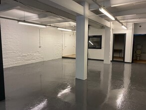 New Mill Rd, Honley à louer Photo intérieure- Image 2 de 3