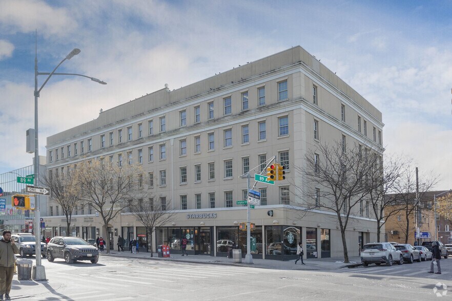 8900 Sutphin Blvd, Jamaica, NY à louer - Photo du bâtiment - Image 3 de 3