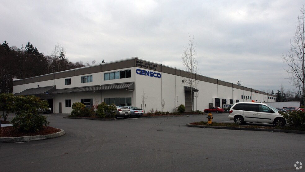 10411 Airport Rd, Everett, WA à louer - Photo du bâtiment - Image 2 de 8