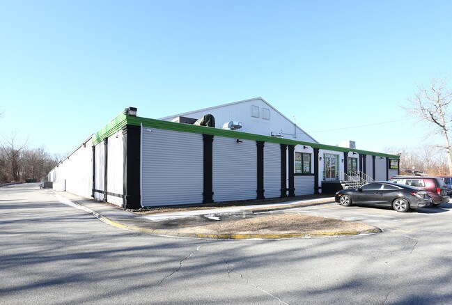 More details for 6 Fargo Rd, Waterford, CT - Retail for Sale