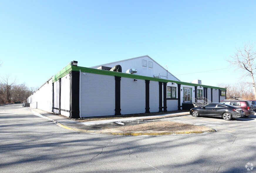 6 Fargo Rd, Waterford, CT for sale - Primary Photo - Image 1 of 2