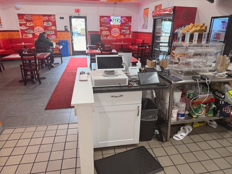 3116 Stockton Blvd, Sacramento, CA for lease - Building Photo - Image 3 of 9