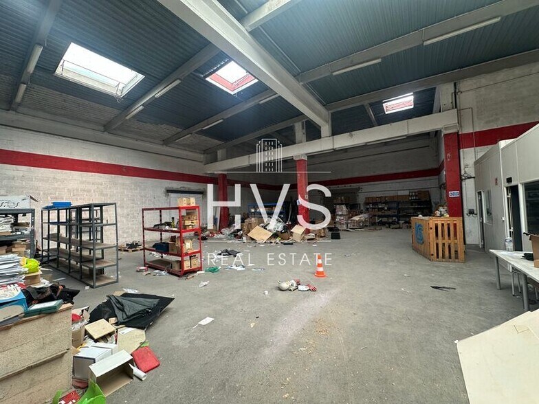 37 Avenue De Rome, Vitrolles for lease - Interior Photo - Image 2 of 4