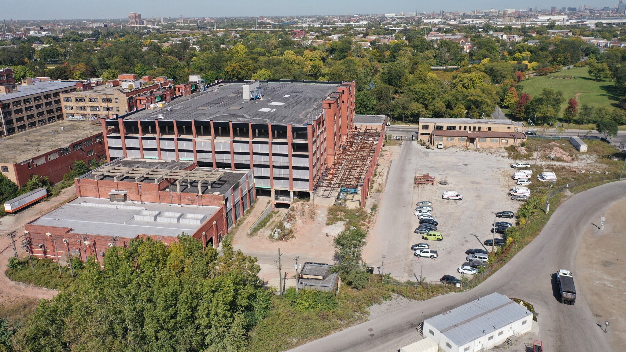 2101 W Pershing Rd, Chicago, IL à louer Photo du bâtiment- Image 1 de 4