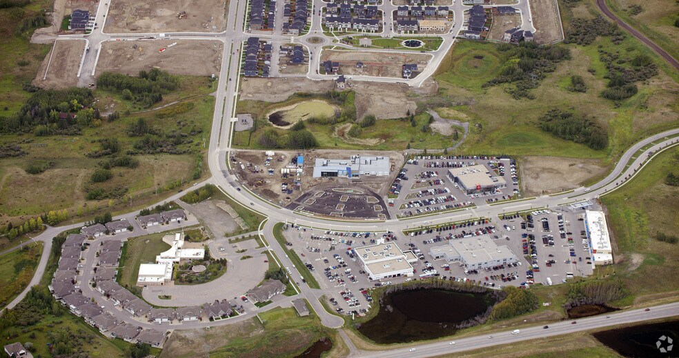 9 River Heights Dr, Cochrane, AB for sale - Primary Photo - Image 1 of 1