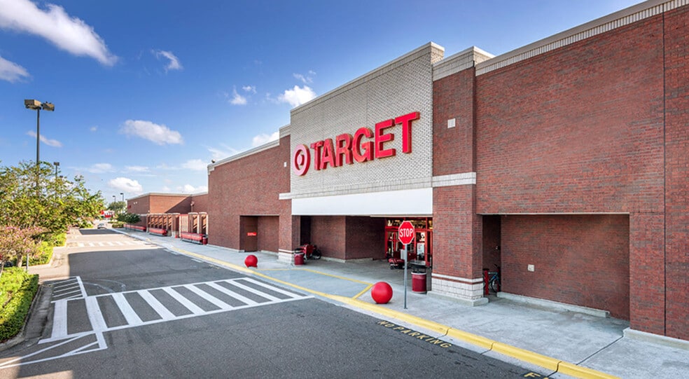 10500 Ulmerton Rd, Largo, FL à louer - Photo du bâtiment - Image 2 de 8