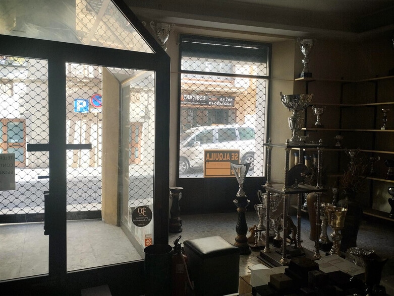 Retail in Cáceres, Cáceres for lease - Building Photo - Image 3 of 10