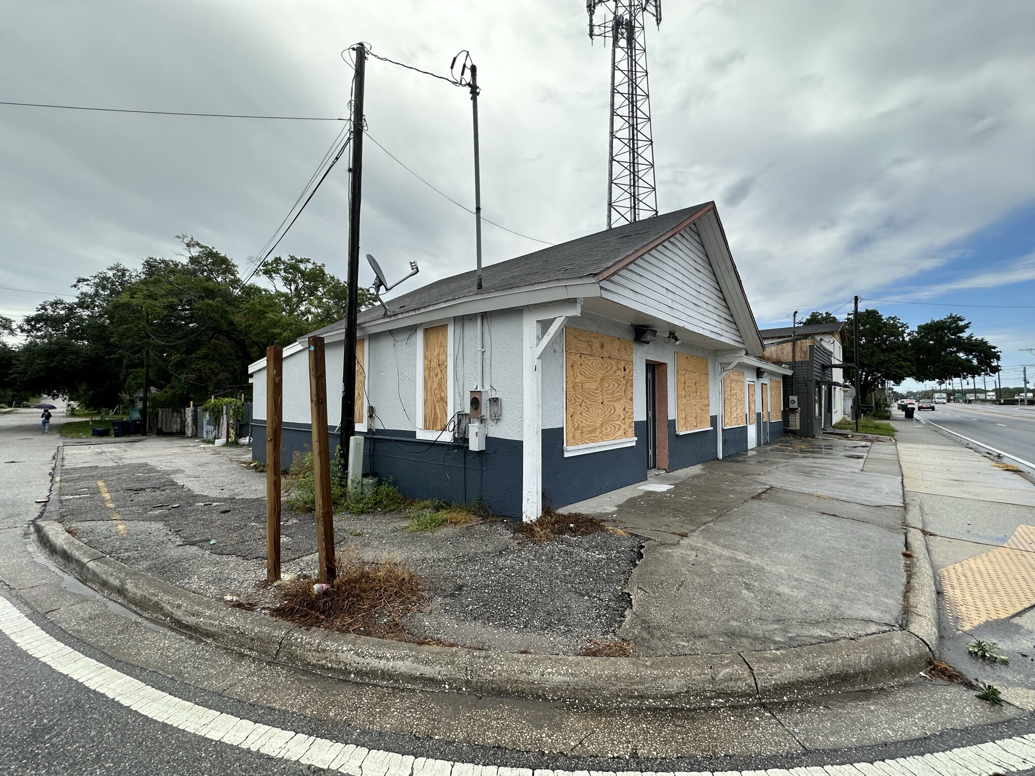 8439 Nebraska Ave, Tampa, FL for sale Building Photo- Image 1 of 1