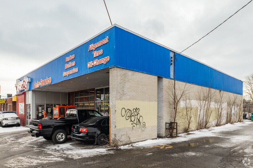 1608 Merivale Rd, Ottawa, ON à vendre - Photo principale - Image 1 de 1