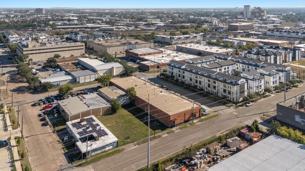 1110 Paige St, Houston, TX à vendre - Photo du bâtiment - Image 3 de 19