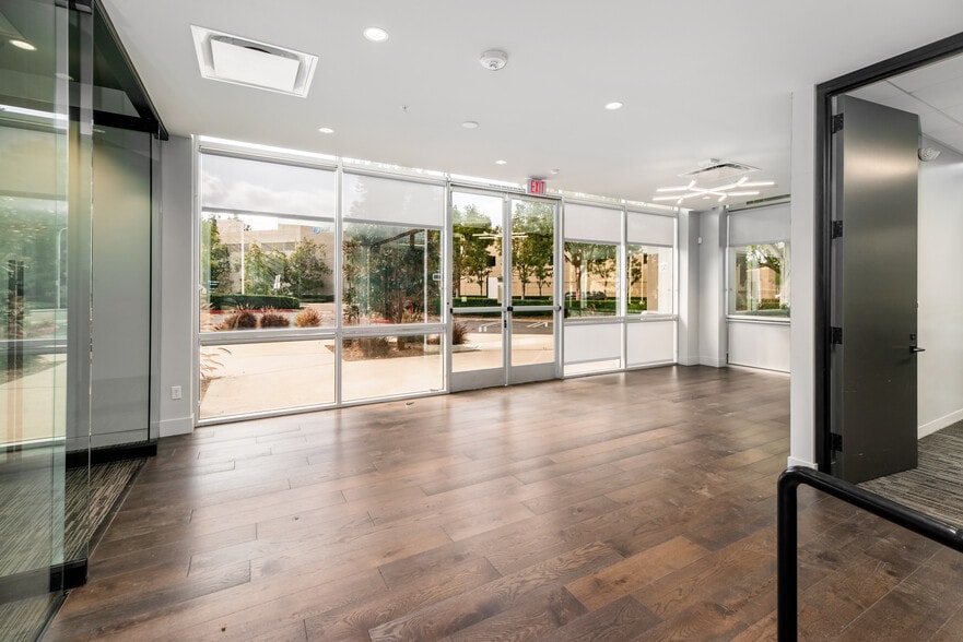 10 Bunsen, Irvine, CA for lease - Interior Photo - Image 3 of 22