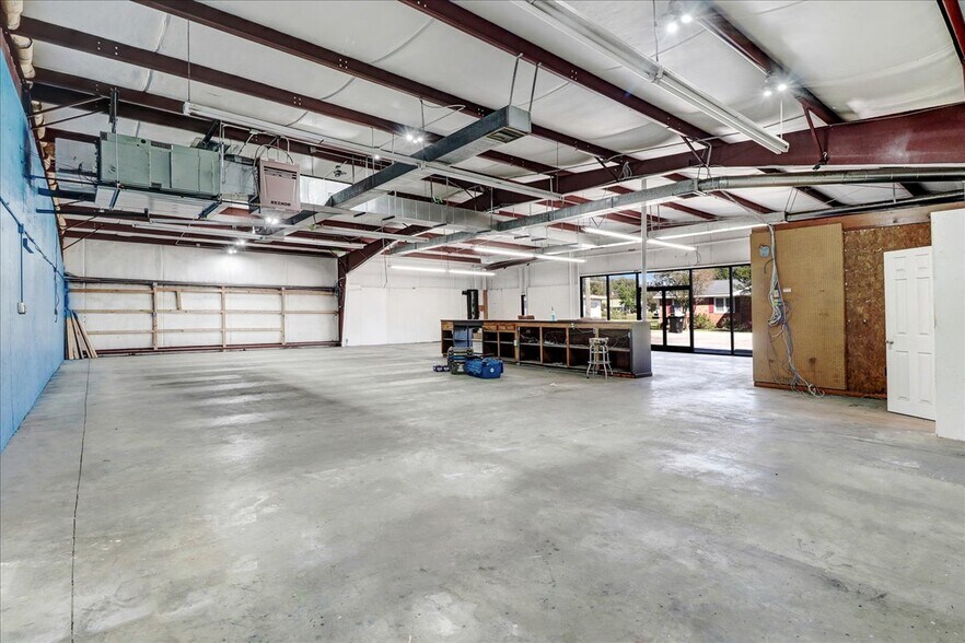 101 Dunn St, Four Oaks, NC à vendre - Photo du bâtiment - Image 2 de 31