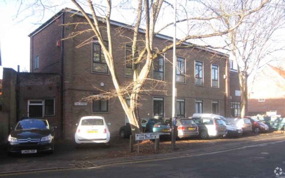 1-1A Oak St, Norwich à louer Photo principale- Image 1 de 3