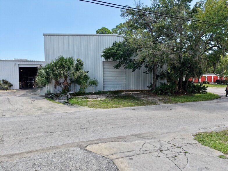 565 Parque Dr, Ormond Beach, FL à vendre - Photo du bâtiment - Image 2 de 13
