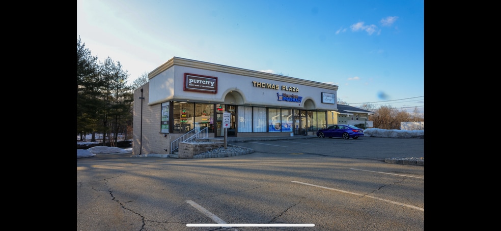 2405 Hamburg Tpke, Wayne, NJ for lease - Building Photo - Image 2 of 11
