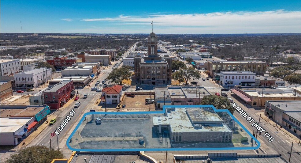 110 N Main St, Cleburne, TX for lease - Building Photo - Image 1 of 1