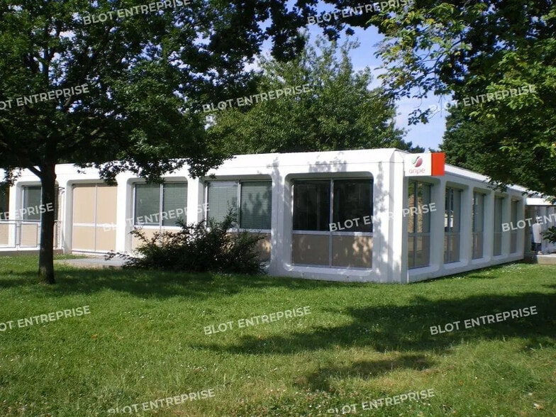 Office in Rennes for lease - Building Photo - Image 2 of 28