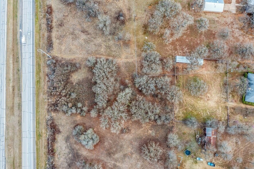 3956 N Main St, Joshua, TX for sale - Primary Photo - Image 1 of 11